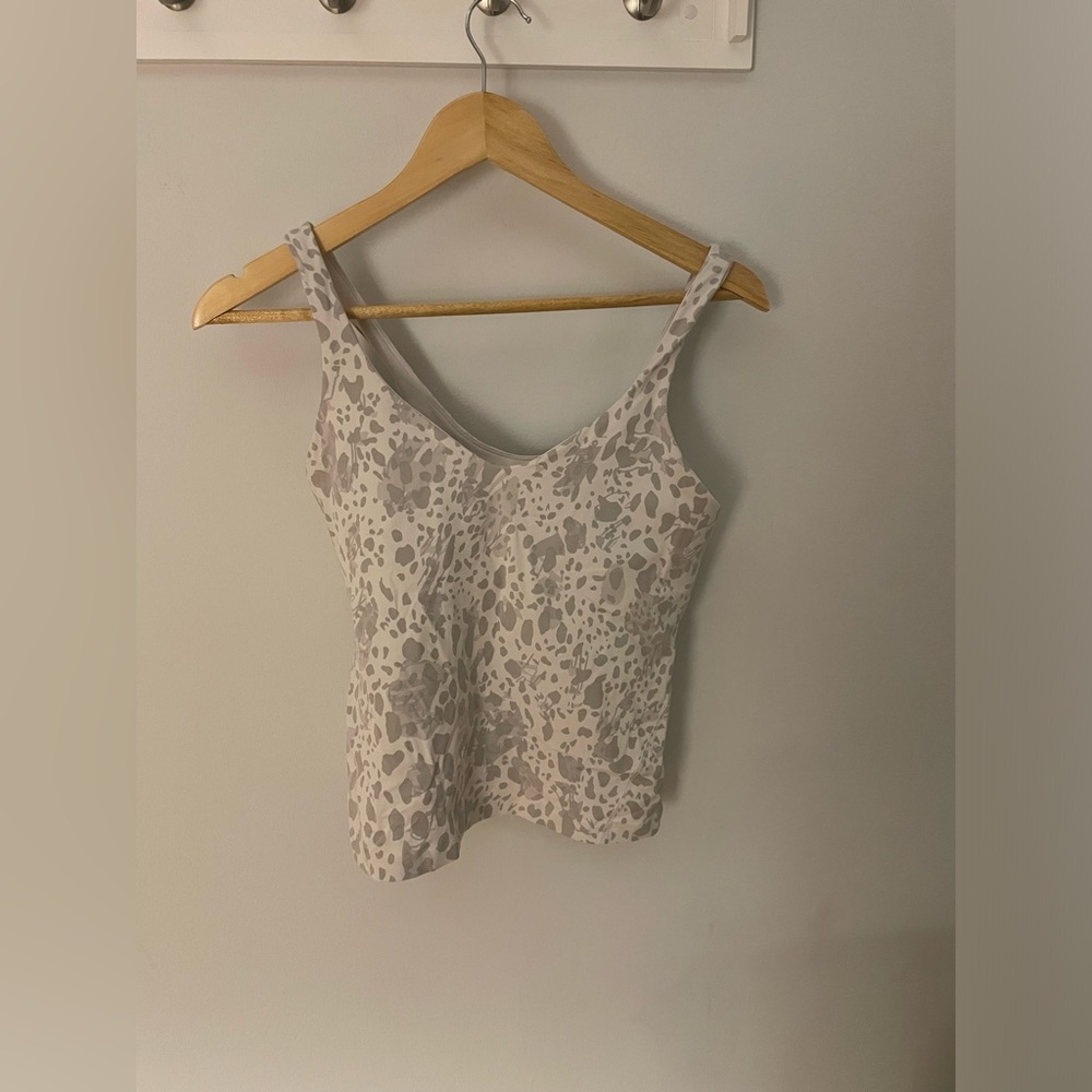 Lululemon align tank waist length  size 8